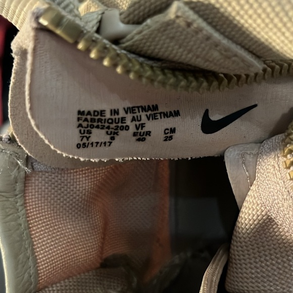 Boys Nike Air SF AF1 Nude/Tan Sneaker size 7 - Picture 8 of 8